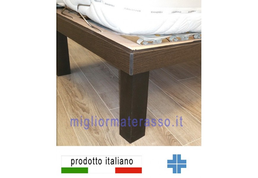 Finitura Rovere scuro con gamba quadra