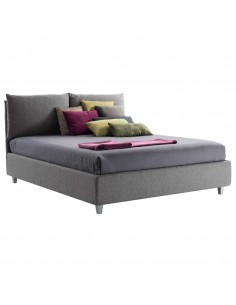 Letto con testiera cuscini imbottiti 2