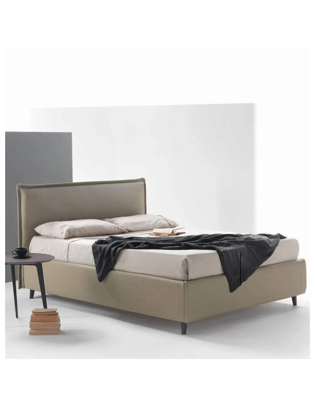 Bed just 163x200 cm