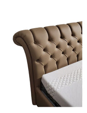 Classic Capitonné bed