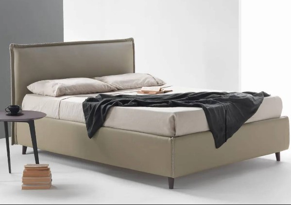 Letto matrimoniale salvaspazio